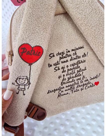 Ghiozdan personalizat baietel Ursulet cu papusica detasabila