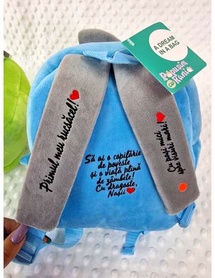 Ghiozdan personalizat baietel Rechin