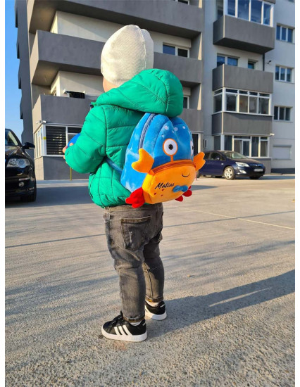 Ghiozdan personalizat baietel Crabusor 2