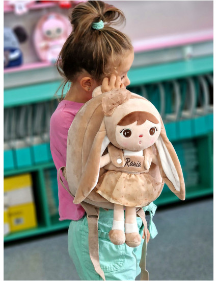 Ghiozdan personalizat fetita Iepuras bej cu fustita cu papusica detasabila