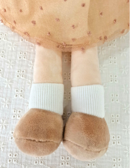 Papusa personalizata fetita Iepuras Bej cu fustita